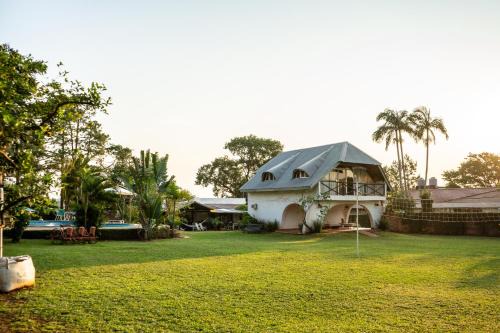 " Casa quinta "San Bernardo" Con Pileta y amplio jardín