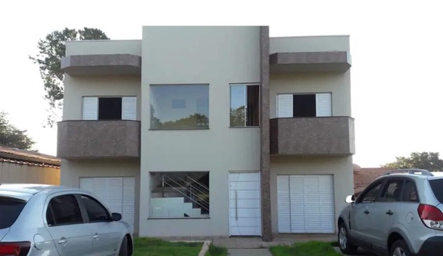 Casa Represa de Avaré, com 4 Suítes e Piscina