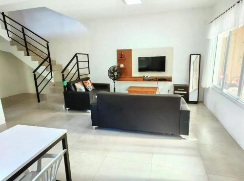 Casa Sunny A da Praia Daniela cerca de 60m à praia