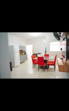 Casa Superior 2 Quartos até 12 Pessoas