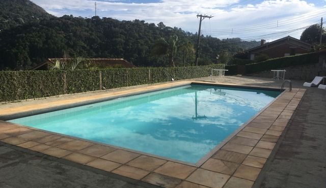 Casa Teresopolis, overlooking mountains in Teresópolis
