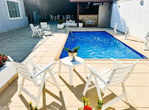 Casarão e piscina localização excelente | ROSF91