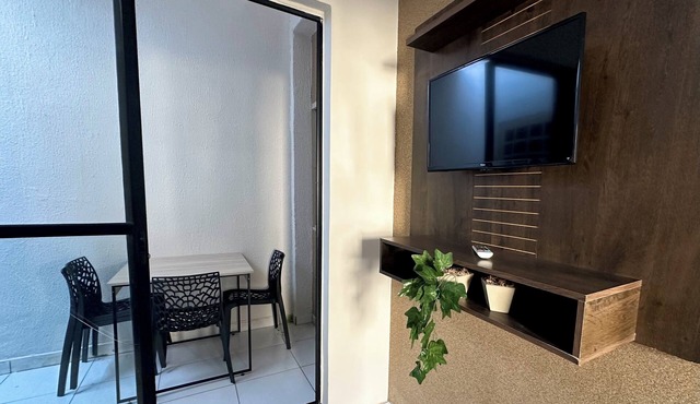 Central Apartment, in the heart of the city. Pets are welcome.