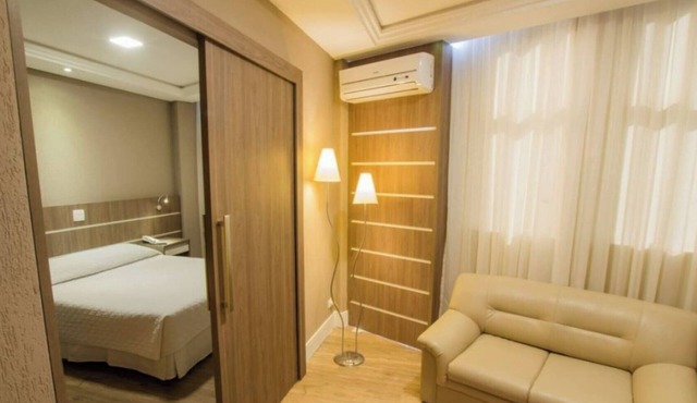 Central Curitiba Suite | Double Bed w/Sofa Bed