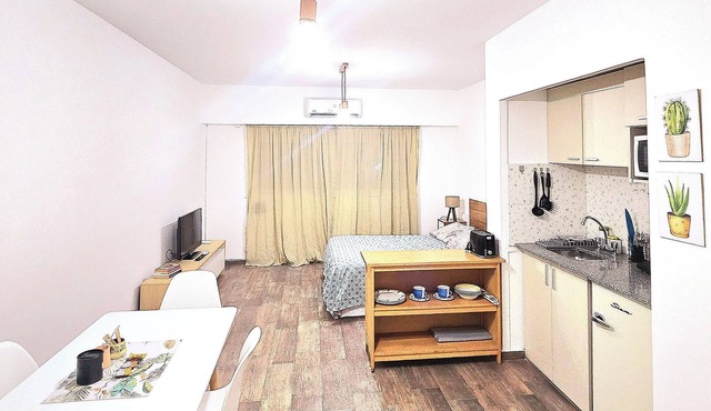 Centrally located studio in Buenos Aires, only 5 blocks from the Obelisco!