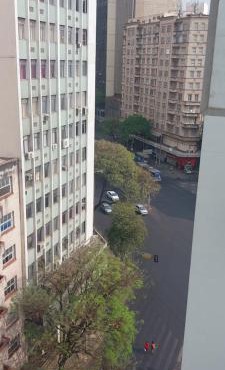 Centro, apto inteiro, rua São Paulo com Afonso Pena