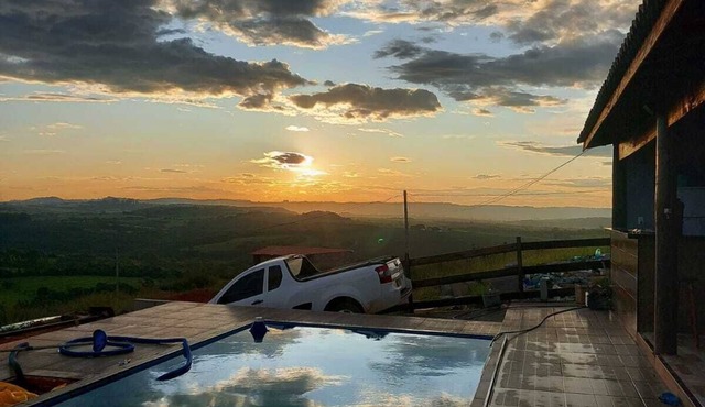 Chácara Aconchegante no Interior de Minas Gerais com Vista Incrível
