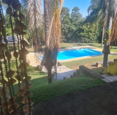 Chácara com 3 dormitórios