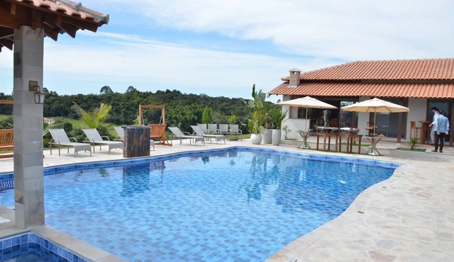 Chácara completa 5 quartos piscina, sauna, jacuzzi, churrasqueira e fogão lenha