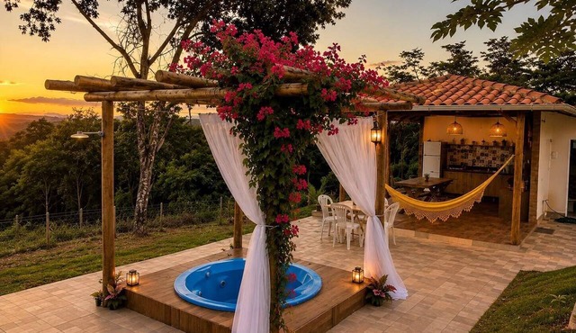 Chalé com Jacuzzi Vista do Lago Corumbá