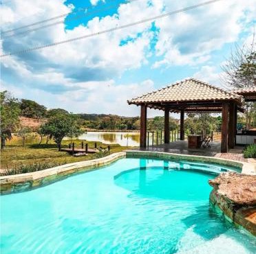 Chalé/Loft com hidromassagem defronte Lagoa na Serra do Cipó