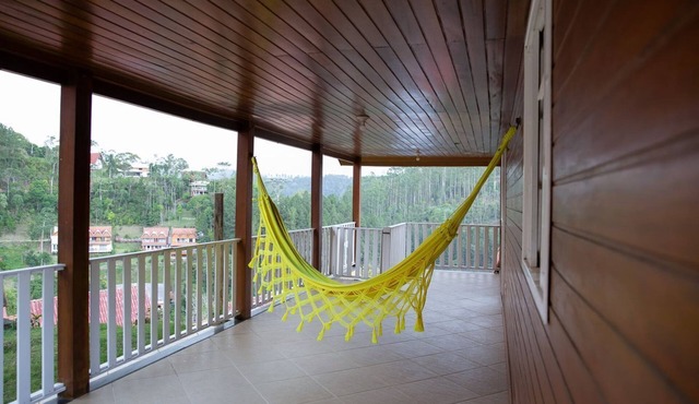 Chalé Luz do Sol: Pet friendly c Vista e Garagem