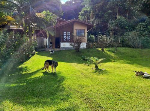 Chalé Paraíso Fazendinha Cachoeira Pet Friendly