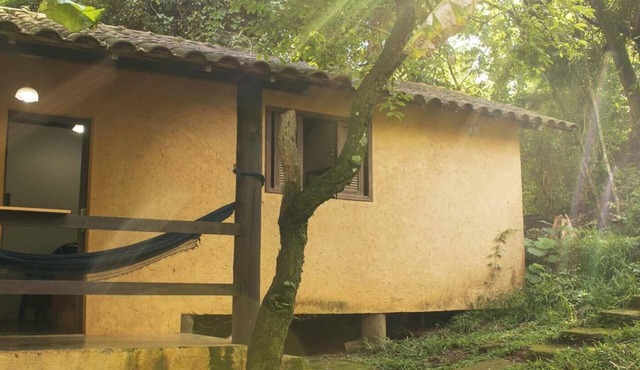 Chale Rural em Nova Lima com Vista para o Jardim