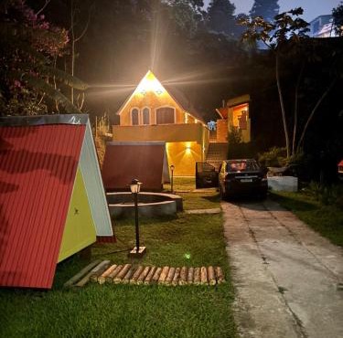 Chalezinho amarelo ipiabas