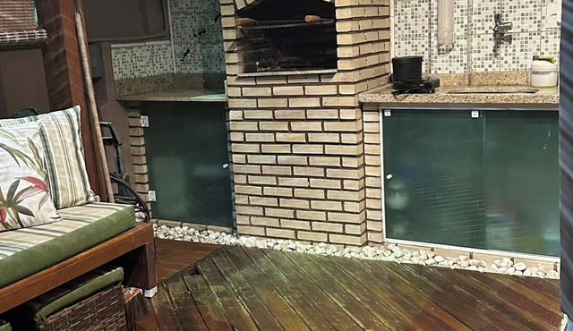 Charmosa e bem Localizada, Aceita Pets de Pequeno Porte. Área Gourmet