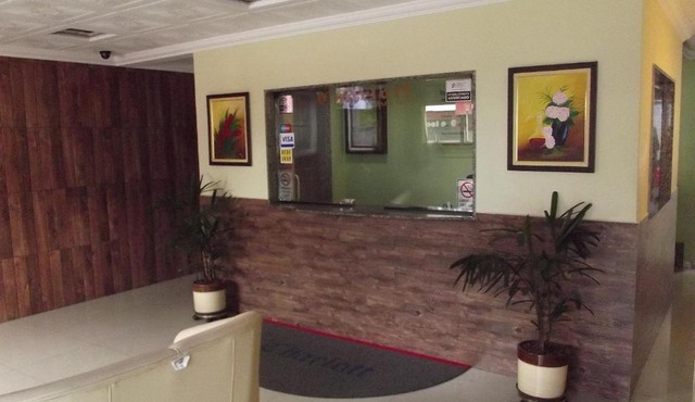 Charlott Hotel