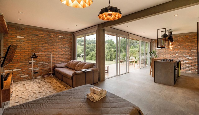 Charm and Comfort in the Heart of Vale dos Vinhedos