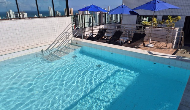 Charming 1-bedroom apartment in delightful Boa Viagem Recife with WiFi, AC