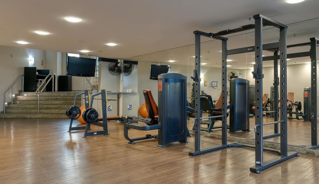 Charming 1-bedroom hotel MERCURE LOURDES BH w/ pool