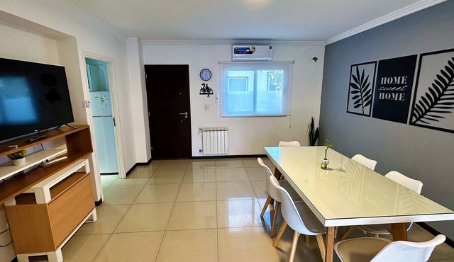 Charming 2-bedroom apartment in Mendoza with AC, WiFi, garage ans washmachine