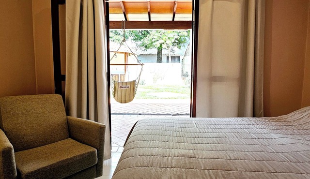 Charming 2-bedroom house with WiFi, AC in wonderful Asunción Paraguay