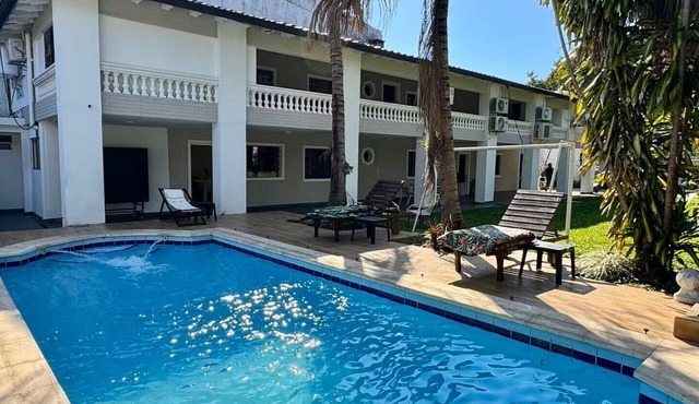 Charming and luxurious 7-bedroom house with private pool in Fernando de la Mora