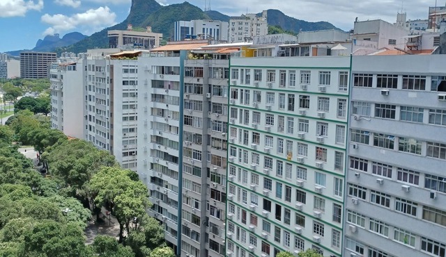 Charming and Complete Apartment 2 Bedrooms in the Heart of Flamengo.