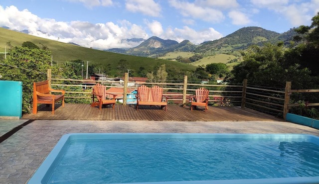 Charming 2-bedroom cottage in wonderful São Bento do Sapucaí with WiFi