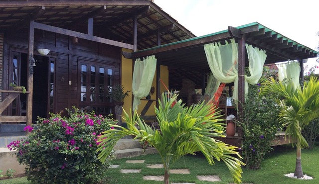 Charming cottage in banana trees in Cond. Serra Waters
