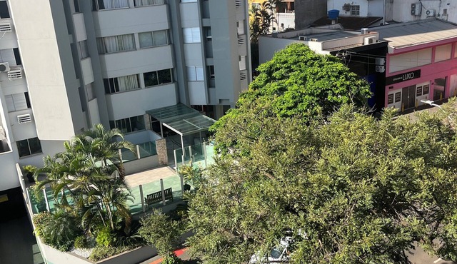 Chic 3-bedroom apartment with WiFi, AC in vibrant Centro Londrina