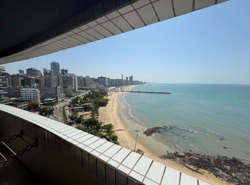Chic hotel suite in fabulous Meireles Fortaleza with WiFi, fitness room