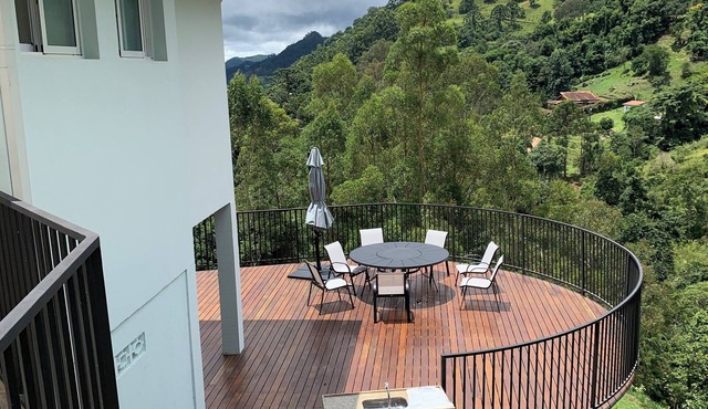 Citium, in keeping with nature, just 2.5 KM from the center of Gonçalves.