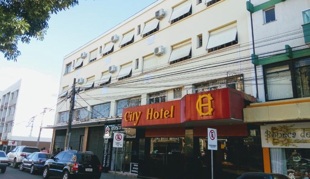 City Hotel PF