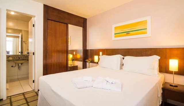Coastal Serenity with Balcony Views Overlooking Mucuripe Beach & Near Lighthouse