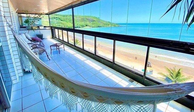 COBERTURA DUPLEX DE FRENTE PARA A PRAIA DO MORRO 13 PESSOAS