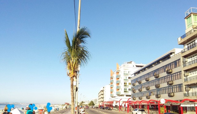 Come and enjoy this paradise in a comfortable 3-bedroom apartment on Forte beach.