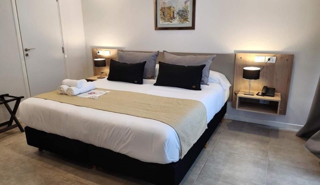 Comfortable Unit Near Plaza Alberdi With Breakfast Indoor And Outdoor Pools