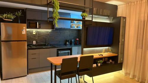 Complete and spacious apartment with garage and swimming pool