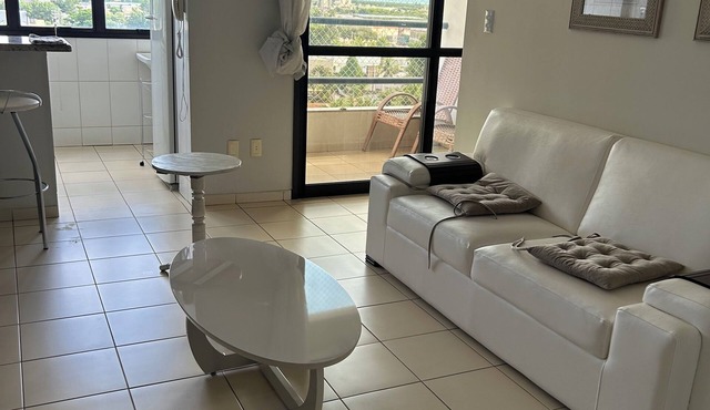 Complete flat in the center of Palmas.