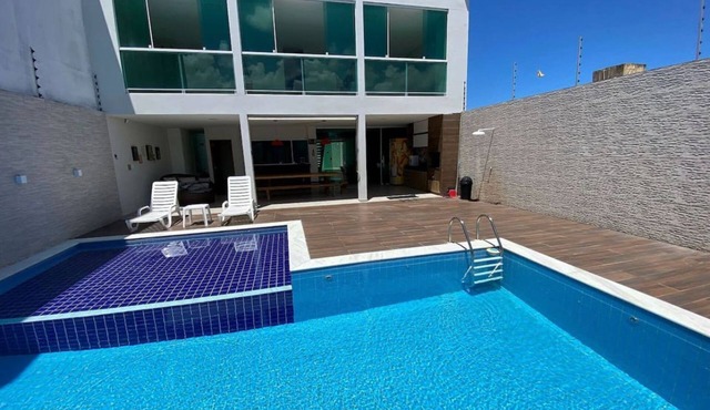 Complete mansion in Barra de São Miguel