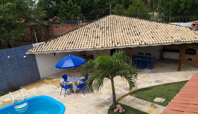 Confort House. Large house close to the beach. Quiet and pleasant place.