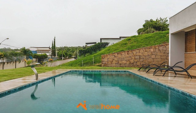 Conforto e piscina em condomínio em Itupeva