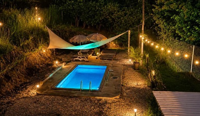Contenedor Santa Cruz en Guanacaste piscina