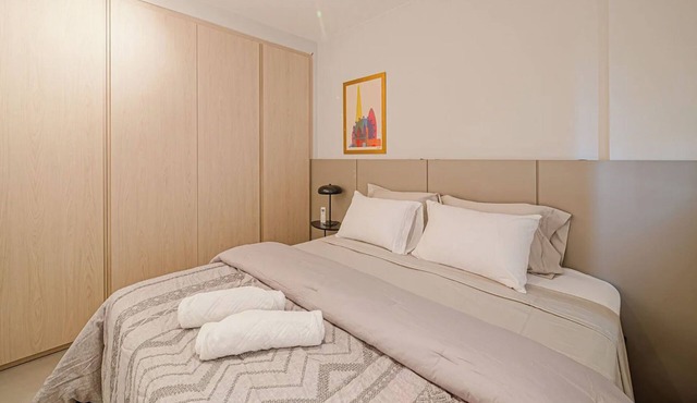 Convenient Stay with Wi-Fi and Comfort MIN201