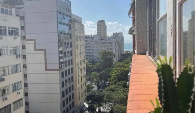 Copacabana Espaçoso Vista Lateral Mar