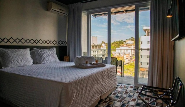 COROADOS HOTEL E FLATS LTDA