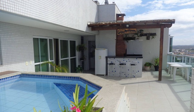Coverage w / pool and barbecue for 15 people, 3 suites w / air cond.