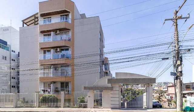 Cozy apt in Capoeiras RMC203
