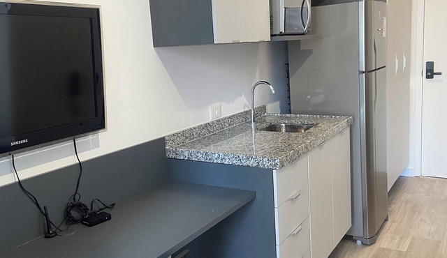Cozy studio apartment 500m from the metro, in Vila Maria and near Ibirapuera Park.
